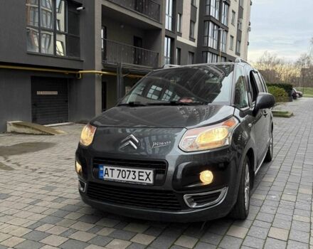 Серый Ситроен С3, объемом двигателя 1.6 л и пробегом 101 тыс. км за 6500 $, фото 1 на Automoto.ua