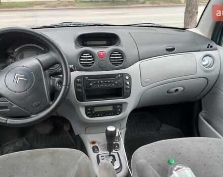 Синий Ситроен С3, объемом двигателя 1.36 л и пробегом 200 тыс. км за 3600 $, фото 6 на Automoto.ua