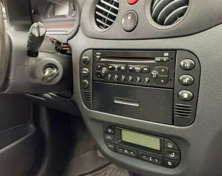 Синий Ситроен С3, объемом двигателя 1.6 л и пробегом 157 тыс. км за 4700 $, фото 31 на Automoto.ua