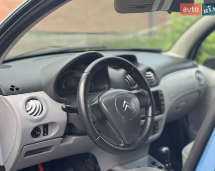 Синій Сітроен С3, об'ємом двигуна 1.4 л та пробігом 250 тис. км за 2500 $, фото 2 на Automoto.ua