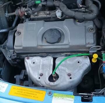 Синий Ситроен С3, объемом двигателя 1.4 л и пробегом 220 тыс. км за 3900 $, фото 4 на Automoto.ua