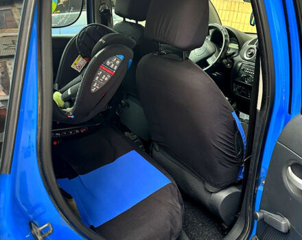 Синий Ситроен С3, объемом двигателя 1.4 л и пробегом 198 тыс. км за 5000 $, фото 7 на Automoto.ua