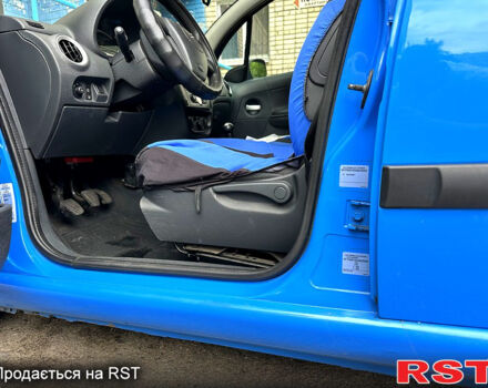 Синий Ситроен С3, объемом двигателя 1.4 л и пробегом 198 тыс. км за 5000 $, фото 5 на Automoto.ua