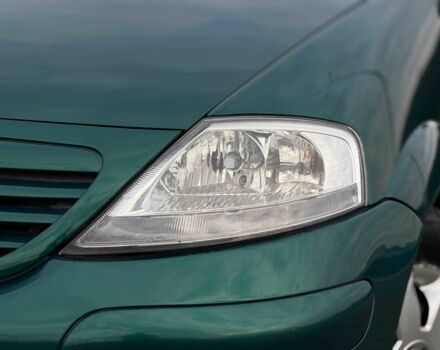 Зелений Сітроен С3, об'ємом двигуна 1.4 л та пробігом 224 тис. км за 4800 $, фото 3 на Automoto.ua