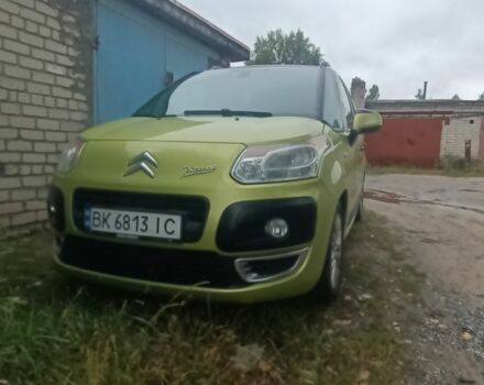 Зелений Сітроен С3, об'ємом двигуна 1.6 л та пробігом 177 тис. км за 5200 $, фото 1 на Automoto.ua