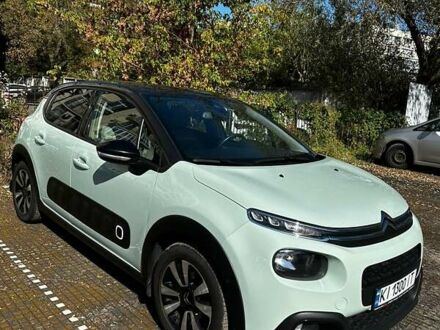 Ситроен С3 2018 в Киеве на Automoto.ua Зеленый Ситроен С3, объемом двигателя 1.2 л и пробегом 75 тыс. км за 14800 $, фото 1 на Automoto.ua