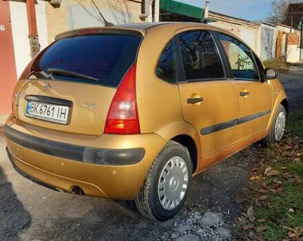 Помаранчевий Сітроен С3, об'ємом двигуна 1.1 л та пробігом 237 тис. км за 2650 $, фото 2 на Automoto.ua