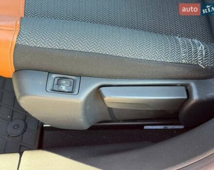 Оранжевый Ситроен С3, объемом двигателя 1.2 л и пробегом 56 тыс. км за 15700 $, фото 36 на Automoto.ua