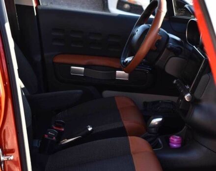 Оранжевый Ситроен С3, объемом двигателя 1.2 л и пробегом 56 тыс. км за 15750 $, фото 14 на Automoto.ua