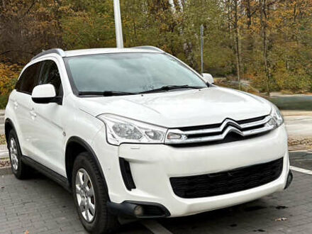 Белый Ситроен С4 Аиркросс, объемом двигателя 2 л и пробегом 233 тыс. км за 11500 $, фото 1 на Automoto.ua