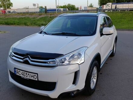 Ситроен С4 Аиркросс 2012 в Александрие на Automoto.ua Белый Ситроен С4 Аиркросс, объемом двигателя 1.6 л и пробегом 238 тыс. км за 10000 $, фото 1 на Automoto.ua