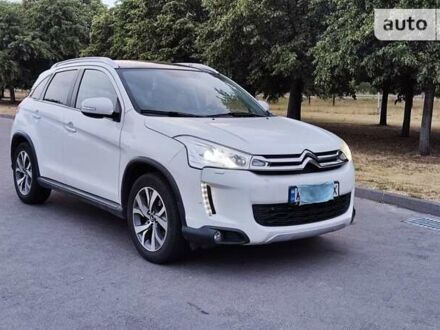 Сітроен С4 Аіркросс 2013 у Львові на Automoto.ua Білий Сітроен С4 Аіркросс, об'ємом двигуна 2 л та пробігом 156 тис. км за 12700 $, фото 1 на Automoto.ua