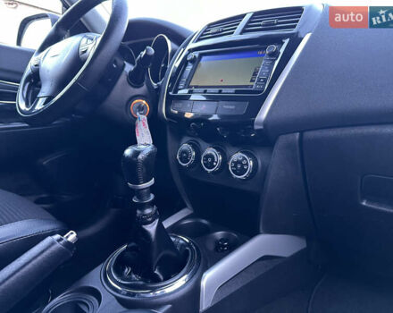 Серый Ситроен С4 Аиркросс, объемом двигателя 1.6 л и пробегом 192 тыс. км за 11999 $, фото 121 на Automoto.ua