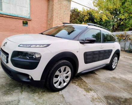 Сітроен C4 Кактус 2015 у Кропивницькому (Кіровограді) на Automoto.ua Білий Сітроен C4 Кактус, об'ємом двигуна 1.2 л та пробігом 153 тис. км за 10000 $, фото 3 на Automoto.ua