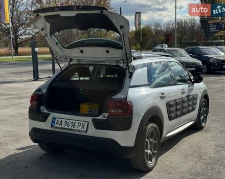 Сітроен C4 Кактус 2014 у Каменце-Подольском на Automoto.ua Білий Сітроен C4 Кактус, об'ємом двигуна 1.56 л та пробігом 215 тис. км за 9300 $, фото 11 на Automoto.ua