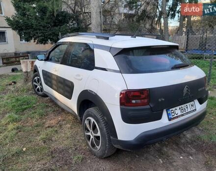 Белый Ситроен C4 Кактус, объемом двигателя 1.56 л и пробегом 170 тыс. км за 9800 $, фото 2 на Automoto.ua