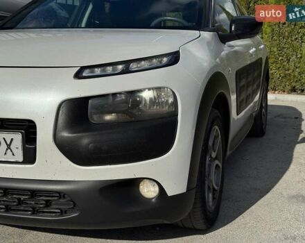 Сітроен C4 Кактус 2014 у Каменце-Подольском на Automoto.ua Білий Сітроен C4 Кактус, об'ємом двигуна 1.56 л та пробігом 215 тис. км за 9300 $, фото 12 на Automoto.ua