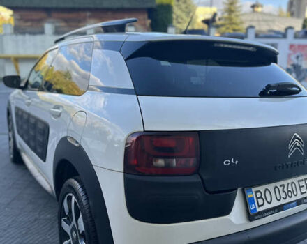Белый Ситроен C4 Кактус, объемом двигателя 1.2 л и пробегом 130 тыс. км за 9500 $, фото 6 на Automoto.ua