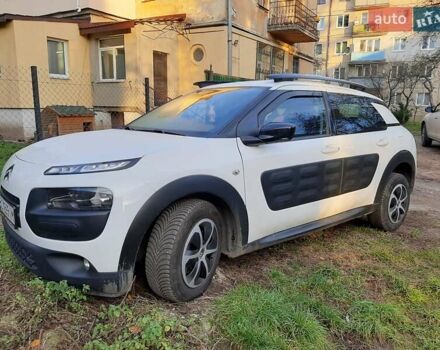 Белый Ситроен C4 Кактус, объемом двигателя 1.56 л и пробегом 170 тыс. км за 9800 $, фото 3 на Automoto.ua
