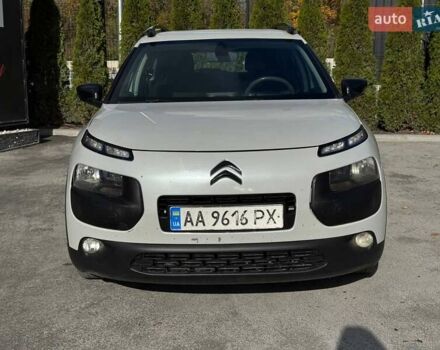 Сітроен C4 Кактус 2014 у Каменце-Подольском на Automoto.ua Білий Сітроен C4 Кактус, об'ємом двигуна 1.56 л та пробігом 215 тис. км за 9300 $, фото 3 на Automoto.ua