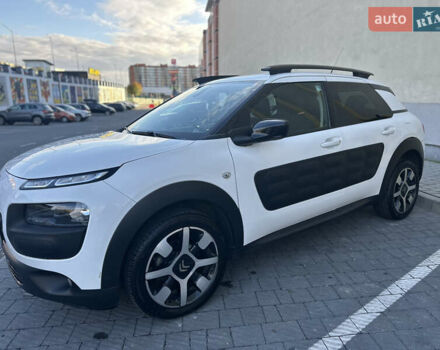 Белый Ситроен C4 Кактус, объемом двигателя 1.2 л и пробегом 130 тыс. км за 9500 $, фото 5 на Automoto.ua