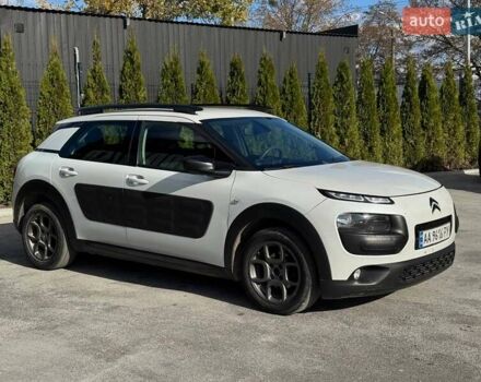 Сітроен C4 Кактус 2014 у Каменце-Подольском на Automoto.ua Білий Сітроен C4 Кактус, об'ємом двигуна 1.56 л та пробігом 215 тис. км за 9300 $, фото 2 на Automoto.ua