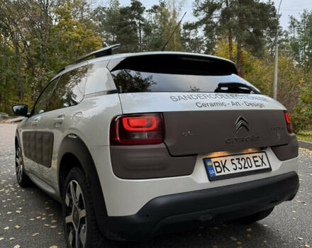 Сітроен C4 Кактус 2014 у Києві на Automoto.ua Білий Сітроен C4 Кактус, об'ємом двигуна 1.56 л та пробігом 263 тис. км за 8700 $, фото 27 на Automoto.ua