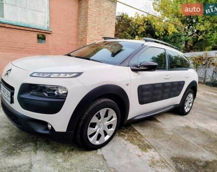 Белый Ситроен C4 Кактус, объемом двигателя 1.2 л и пробегом 153 тыс. км за 10000 $, фото 6 на Automoto.ua