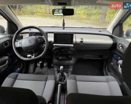 Белый Ситроен C4 Кактус, объемом двигателя 1.56 л и пробегом 248 тыс. км за 8400 $, фото 6 на Automoto.ua