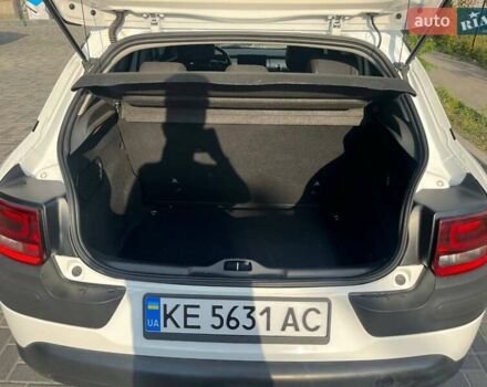 Білий Сітроен C4 Кактус, об'ємом двигуна 1.2 л та пробігом 89 тис. км за 10800 $, фото 6 на Automoto.ua