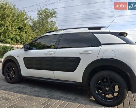 Білий Сітроен C4 Кактус, об'ємом двигуна 1.2 л та пробігом 89 тис. км за 10800 $, фото 4 на Automoto.ua