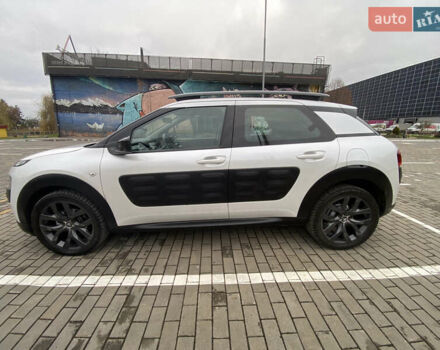 Белый Ситроен C4 Кактус, объемом двигателя 1.6 л и пробегом 226 тыс. км за 10850 $, фото 2 на Automoto.ua