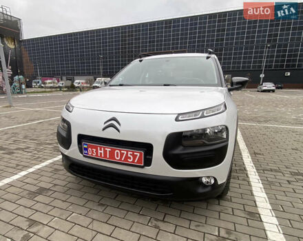 Белый Ситроен C4 Кактус, объемом двигателя 1.6 л и пробегом 226 тыс. км за 10850 $, фото 5 на Automoto.ua