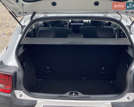 Белый Ситроен C4 Кактус, объемом двигателя 1.6 л и пробегом 226 тыс. км за 10850 $, фото 25 на Automoto.ua