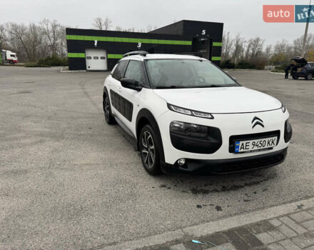Білий Сітроен C4 Кактус, об'ємом двигуна 1.2 л та пробігом 70 тис. км за 11500 $, фото 7 на Automoto.ua