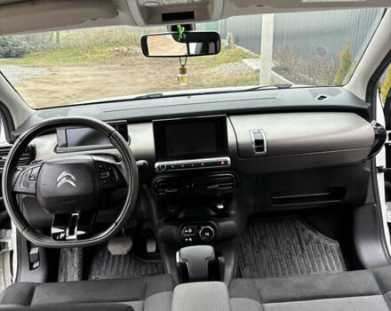 Білий Сітроен C4 Кактус, об'ємом двигуна 1.56 л та пробігом 155 тис. км за 8700 $, фото 4 на Automoto.ua