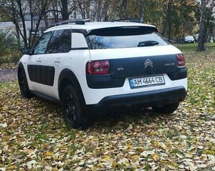 Белый Ситроен C4 Кактус, объемом двигателя 1.56 л и пробегом 127 тыс. км за 10500 $, фото 11 на Automoto.ua