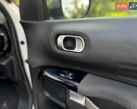 Білий Сітроен C4 Кактус, об'ємом двигуна 1.56 л та пробігом 165 тис. км за 11300 $, фото 5 на Automoto.ua