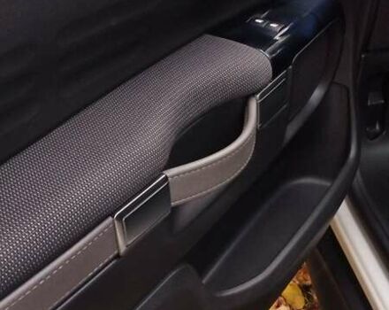 Белый Ситроен C4 Кактус, объемом двигателя 1.56 л и пробегом 127 тыс. км за 10500 $, фото 18 на Automoto.ua