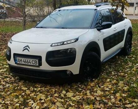 Белый Ситроен C4 Кактус, объемом двигателя 1.56 л и пробегом 127 тыс. км за 10500 $, фото 2 на Automoto.ua
