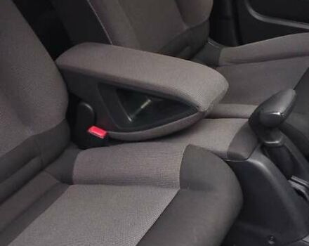 Белый Ситроен C4 Кактус, объемом двигателя 1.56 л и пробегом 127 тыс. км за 10500 $, фото 20 на Automoto.ua