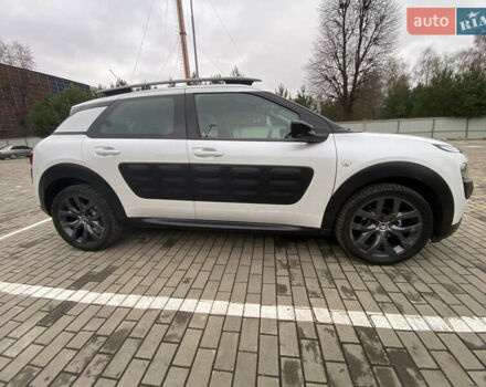 Белый Ситроен C4 Кактус, объемом двигателя 1.6 л и пробегом 226 тыс. км за 10850 $, фото 9 на Automoto.ua