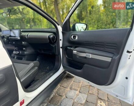 Білий Сітроен C4 Кактус, об'ємом двигуна 1.56 л та пробігом 165 тис. км за 11300 $, фото 7 на Automoto.ua