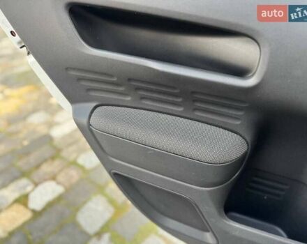 Білий Сітроен C4 Кактус, об'ємом двигуна 1.56 л та пробігом 165 тис. км за 11300 $, фото 16 на Automoto.ua