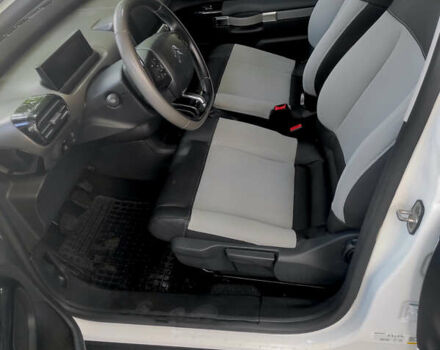 Белый Ситроен C4 Кактус, объемом двигателя 1.56 л и пробегом 191 тыс. км за 10500 $, фото 3 на Automoto.ua