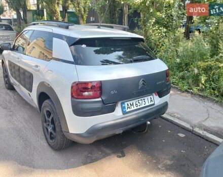 Белый Ситроен C4 Кактус, объемом двигателя 1.56 л и пробегом 260 тыс. км за 10300 $, фото 4 на Automoto.ua