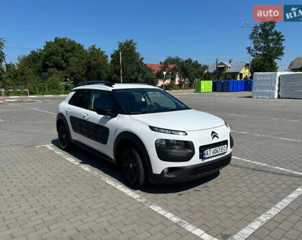 Белый Ситроен C4 Кактус, объемом двигателя 1.56 л и пробегом 228 тыс. км за 11300 $, фото 5 на Automoto.ua