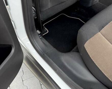 Белый Ситроен C4 Кактус, объемом двигателя 1.2 л и пробегом 90 тыс. км за 13500 $, фото 9 на Automoto.ua