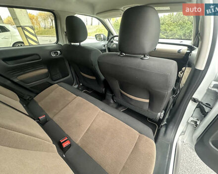 Белый Ситроен C4 Кактус, объемом двигателя 1.2 л и пробегом 90 тыс. км за 13299 $, фото 27 на Automoto.ua