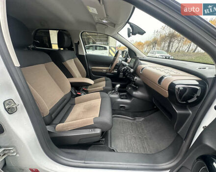 Белый Ситроен C4 Кактус, объемом двигателя 1.2 л и пробегом 90 тыс. км за 13299 $, фото 32 на Automoto.ua